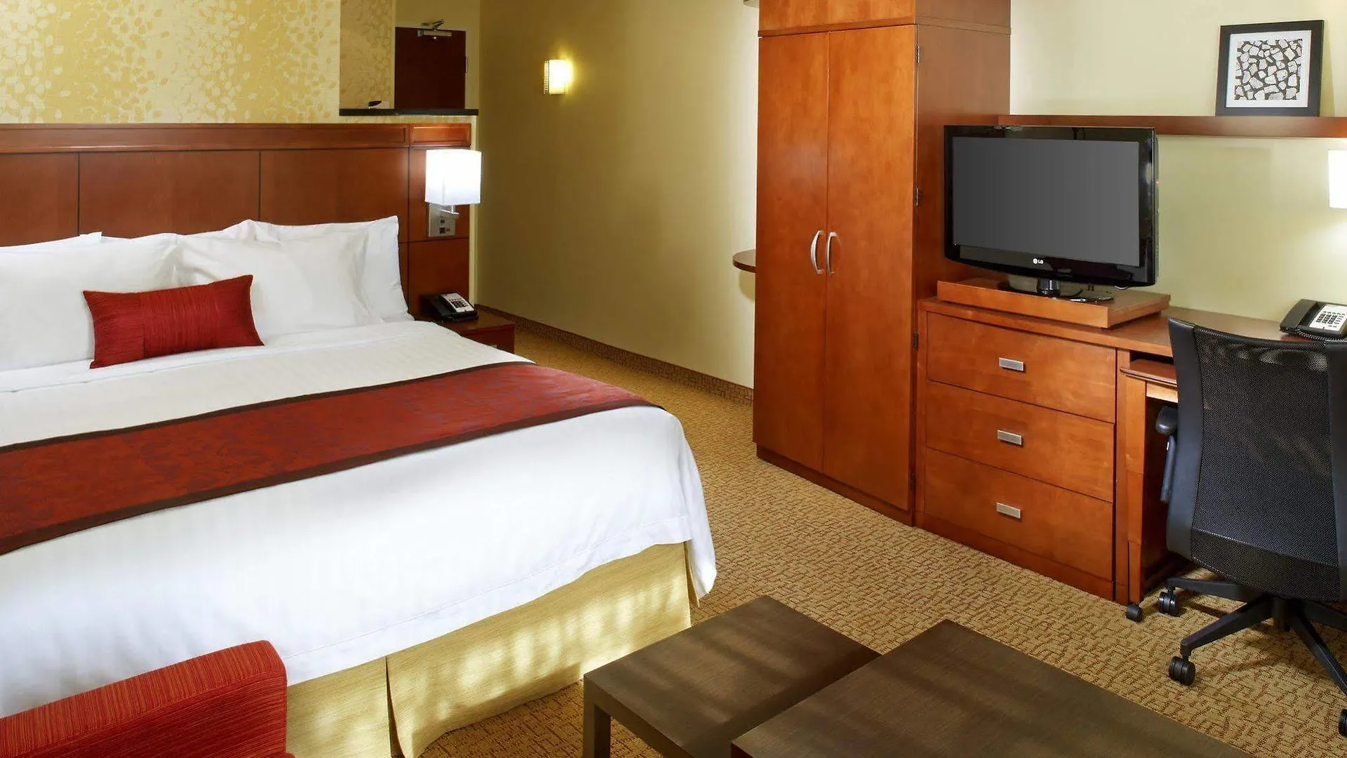 ***  Courtyard Pittsburgh Settlers Ridge/Robinson Township Hotel Imperial United States